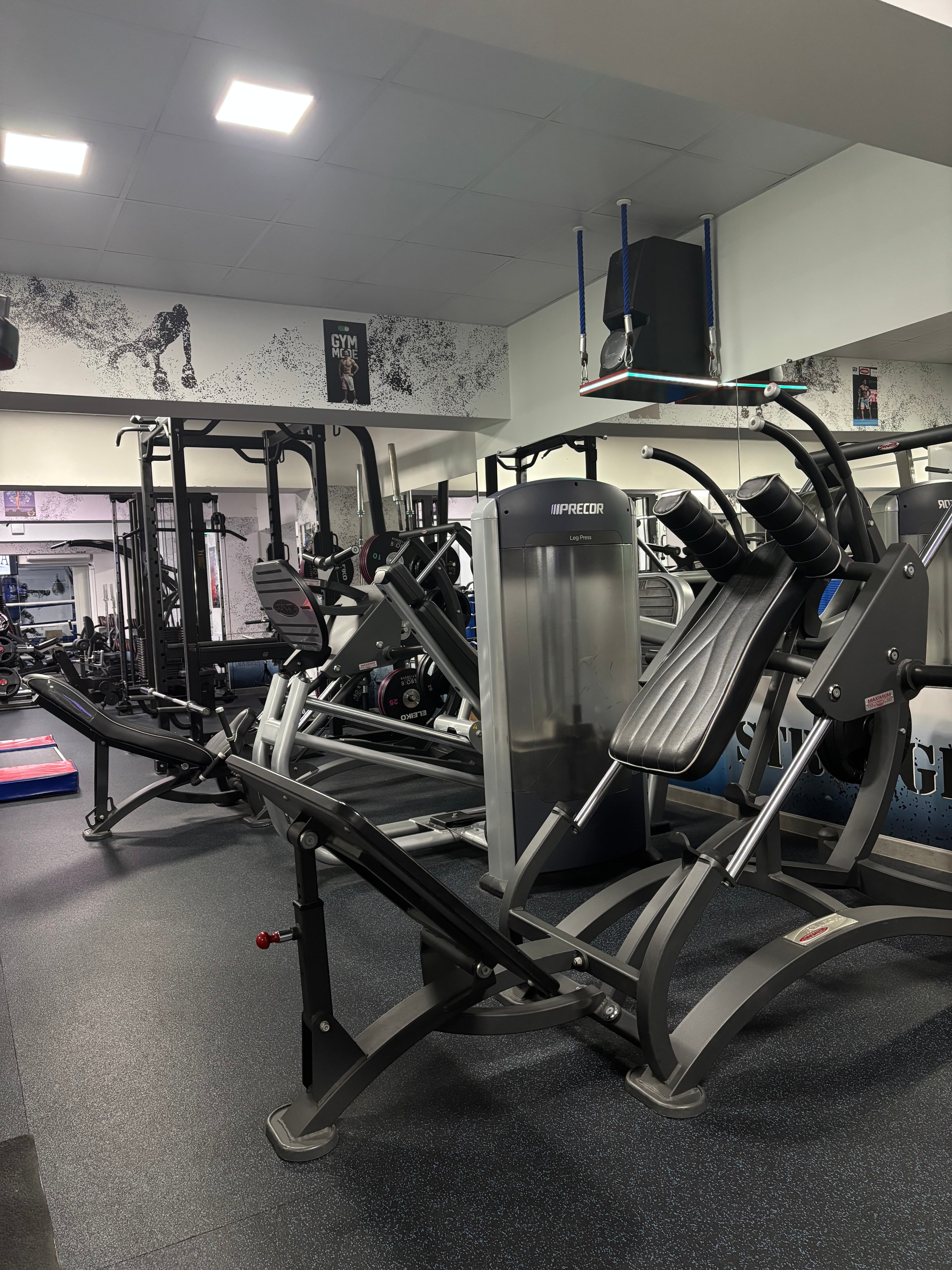 Precor преса за крака